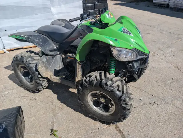 Arctic cat 450cc 4x4 $3000.. Priced for quick sale