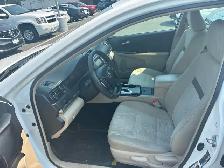 2014 Toyota Camry LE - Photo 4