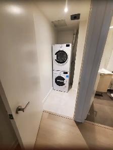 Furnished LUXURY Room in NEW condo M city nice gym /Square One s - Photo 7