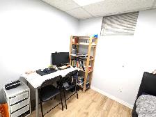 URGENT SCARBORO McCOWAN ELLESMERE CENTENNIAL UTSC ROOM   PARKING - Photo 6
