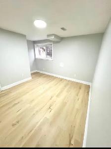 2-Bedroom Legal Walkout Ravine-view Basement Apartment - Photo 5