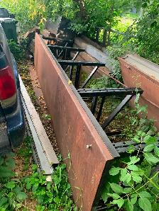 FREE HEAVY WORK BENCH
