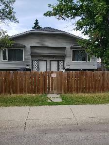 PET FRIENDLY 3 BDRM FOR RENT