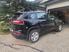 Jeep, Cherokee Sport, 4WD - Photo 2