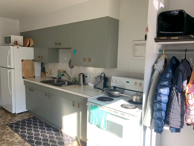 For Rent two Bedroom One Bathroom 2nd floor Suite $1700