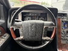 2011 Lincoln Navigator - Photo 10