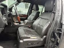 2011 Lincoln Navigator - Photo 14
