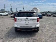 2018 Ford Explorer No Accident l XLT l 4WD l Navi l 2.3L l 4Cyl - Photo 4