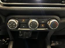 2025 Nissan Kicks Play - Photo 22