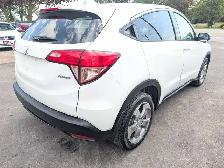 2018 Honda HR-V EX AWD | Sun-roof! | Back-up cam! | Heated seats - Photo 3