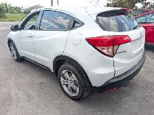 2018 Honda HR-V EX AWD | Sun-roof! | Back-up cam! | Heated seats - Photo 4