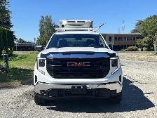 2022 GMC Sierra 1500 4x4 Pickup With Canopy - Photo 3