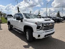 2024 Chevrolet Silverado 3500HD High Country 6.6L Duramax - Photo 2