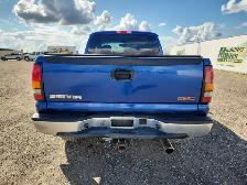 2003 GMC Sierra 2500 - Photo 18