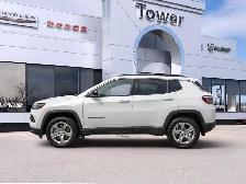 2024 Jeep Compass North | Low KMs | One Owner | Clean Carfax - Photo 3