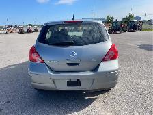 2011 Nissan Versa - Photo 6