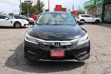 2017 Honda Accord - Photo 2