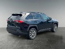 2020 Toyota RAV4 XLE - Photo 7
