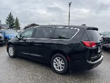2025 Chrysler Grand Caravan SXT/3.6L/V6/LEATHER/B.CAM/P.DOORS/H. - Photo 5