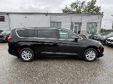 2025 Chrysler Grand Caravan SXT/3.6L/V6/LEATHER/B.CAM/P.DOORS/H. - Photo 8