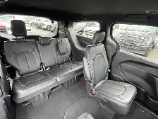 2025 Chrysler Grand Caravan SXT/3.6L/V6/LEATHER/B.CAM/P.DOORS/H. - Photo 13