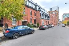 Luxury 4 ½ Condo (750 sq ft) with 12ft Ceilings | Quartier des S