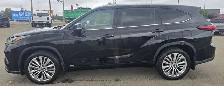 2022 Toyota Highlander Hybrid Limited AWD - Photo 2
