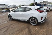2020 Hyundai Veloster - Photo 2