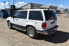 1998 Ford Explorer XLT 4-Door 4WD - Photo 2