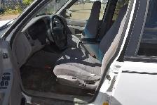 1998 Ford Explorer XLT 4-Door 4WD - Photo 8