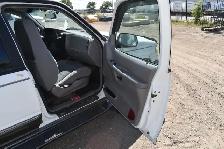 1998 Ford Explorer XLT 4-Door 4WD - Photo 19