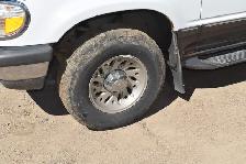 1998 Ford Explorer XLT 4-Door 4WD - Photo 25