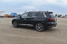 2017 Infiniti QX60 Base AWD - Photo 2