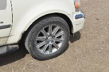 2007 Chrysler Aspen Limited 4WD - Photo 33