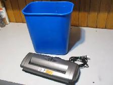 6 Sheet Paper Shredder, with Basket - Photo 2