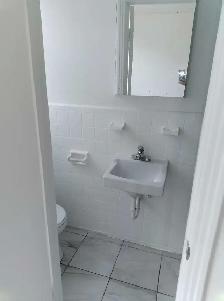 bachelor 1 1/2 apartment for rent - Photo 6