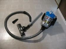 BISSELL Compact Canister Vacuum Cleaner. LIKE NEW - Photo 3