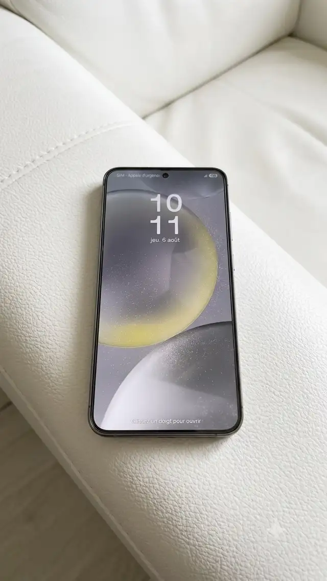 Samsung S24 Debloque ( Lire Description )