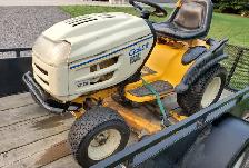 1212H Cub cadet Lawn Tractor NO Engine - Photo 3