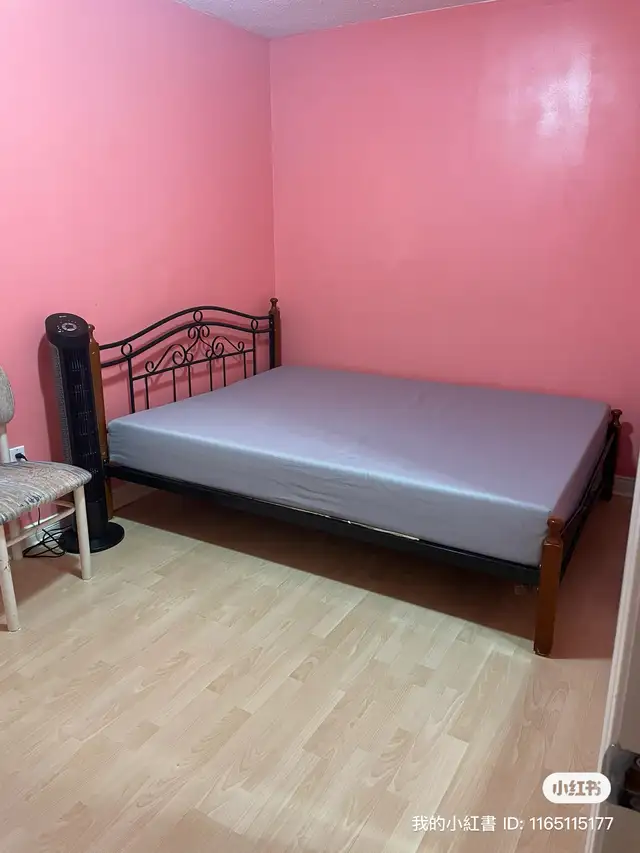 Chinatown center: A room to rent