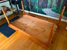 Table and 6 Chairs - Photo 3