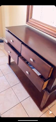 console and mirror - Photo 2