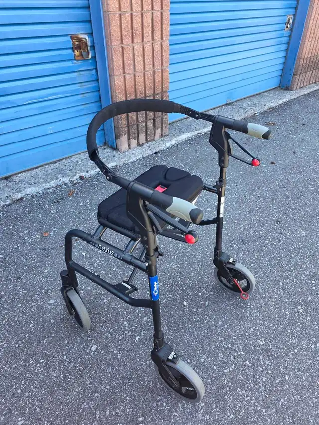 Nexus Rollator Walker