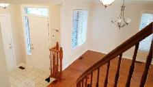 Beautiful 3 Bedroom End Unit Townhouse Silver City Location - Photo 3