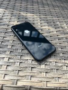 iPhone XR - Black - Photo 2
