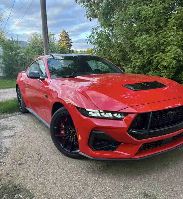 2024 MUSTANG GT PREMIUM