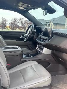 2023 Yukon XL Diesel w/ mait & warranty - Photo 4