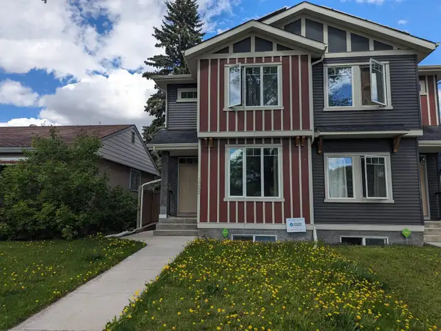 2 Bedroom Basement Suite with Tall Ceilings and Walk-In Closet