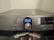 Beautifully Maintained Samsung Washer & Dryer Set — With Pedesta - Photo 4