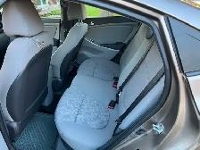 Hyundai Elantra - Photo 6
